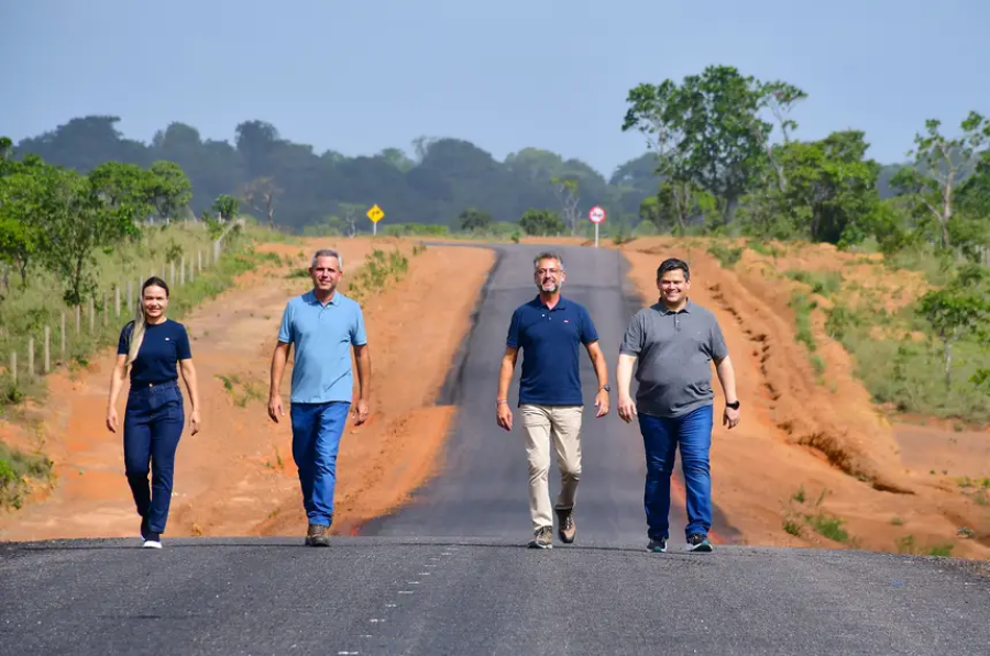 Em Tartarugalzinho, governador Clécio vistoria obras no Ramal do Cedro e abre agenda de investimentos no município