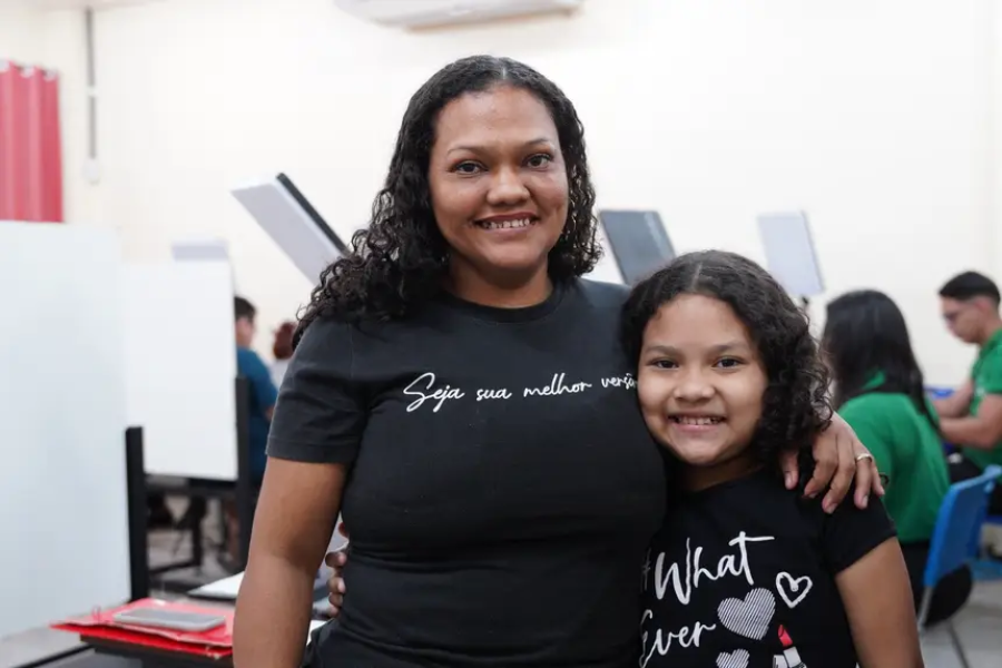 Sempre bom ter a polícia perto’, diz moradora do Vale Verde atendida pelo Amapá Mais Seguro nas Comunidades