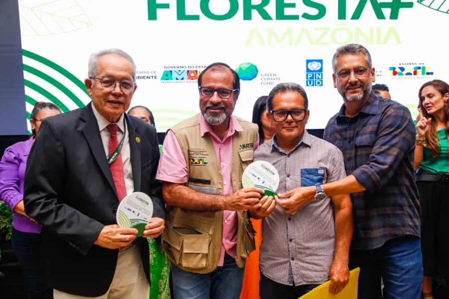 'Hoje eu posso investir na minha plantação de açaí e cuidar melhor da minha terra', comemora agricultor beneficiado pelo Floresta+ no Amapá 