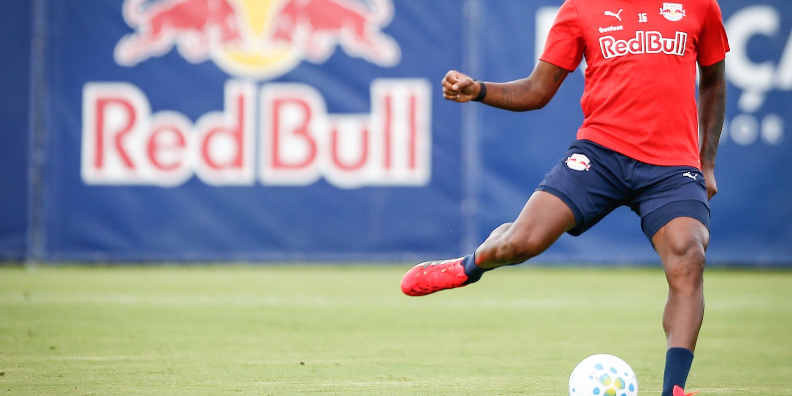 Gustavo Marques é suspenso por fala machista contra árbitra