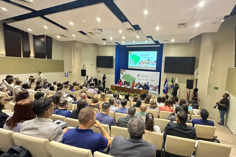 Governo do Amapá fortalece políticas do Ensino Médio com participação em formação nacional do MEC