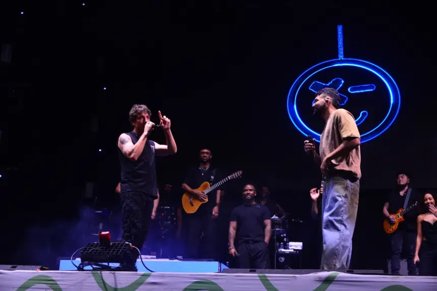 Di Ferrero e Dilsinho levantam o público na segunda noite do Festival Equinócio das Águas, em Macapá