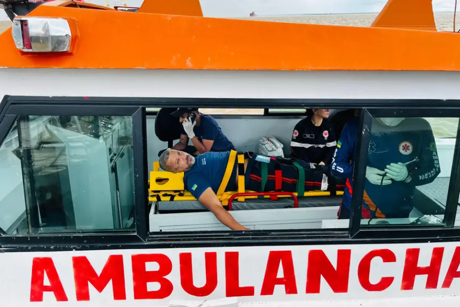 Simulação em ambulancha fortalece atendimento ao AVC e integra rede de urgência no Amapá