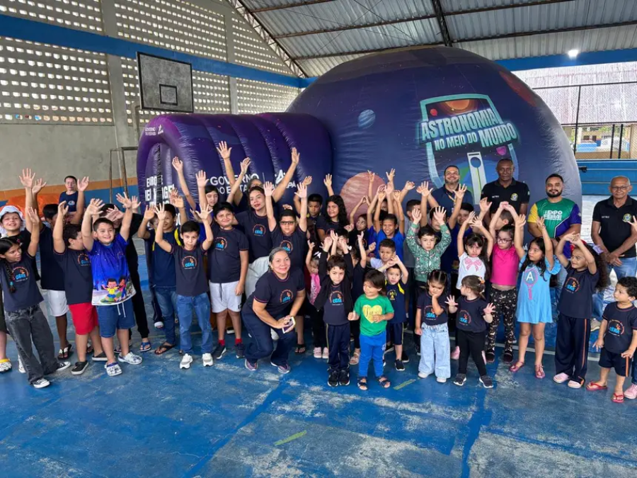 Planetário Móvel leva ciência e entretenimento para crianças de Porto Grande