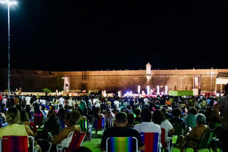 ‘Uma experiência que transborda fé’, diz servidora que acompanhou o espetáculo ‘Uma Cruz para Jesus’