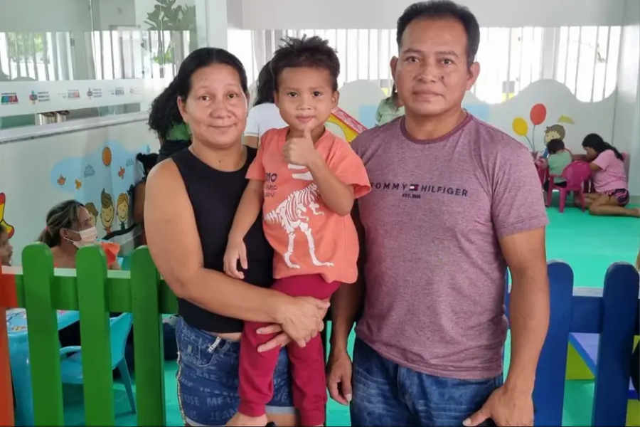 'Só tenho a agradecer por tudo que fizeram por ele desde que chegamos', diz pai de menino indígena atendido no HCA
