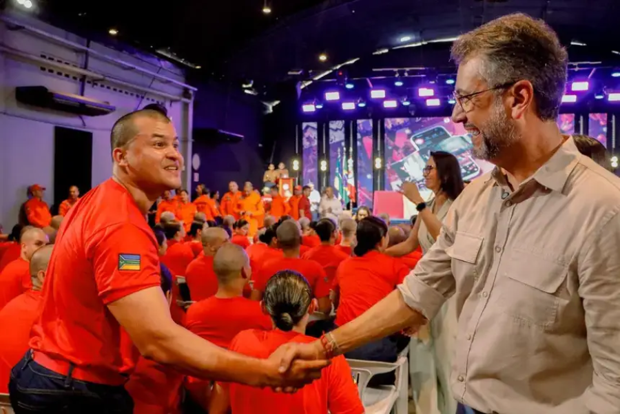 Governador Clécio Luís convoca 300 candidatos do cadastro reserva para reforçar última turma do Corpo de Bombeiros do Amapá