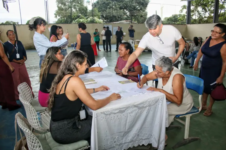 Governo do Amapá reúne com moradores do Marabaixo I e anuncia regularização de terras para mais de três mil proprietários