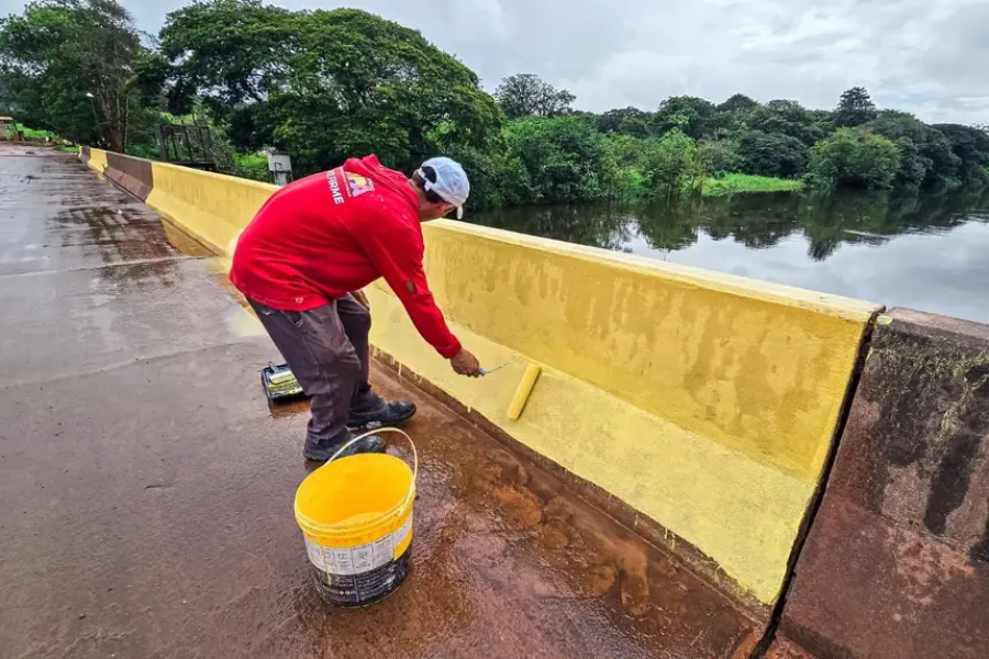 Governador Clécio vistoria reconstrução histórica da Ponte sobre o Rio Amapari, que garante segurança no acesso a Serra do Navio