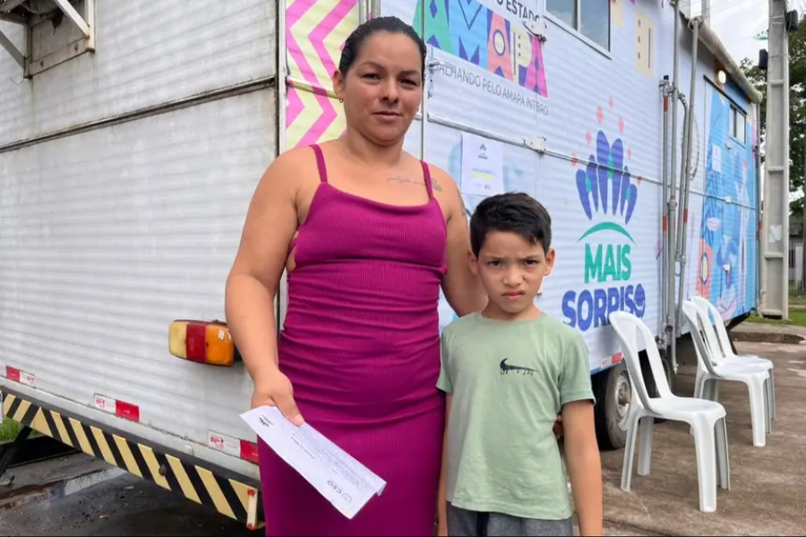 ‘Meu filho foi ao dentista pela primeira vez’, diz emocionada moradora do Residencial Nelson dos Anjos em ação do Mais Sorriso, em Macapá