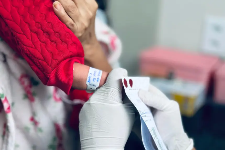 Hospital da Mulher Mãe Luzia realiza mais de 8,8 mil testes neonatais em três meses e reforça diagnóstico precoce