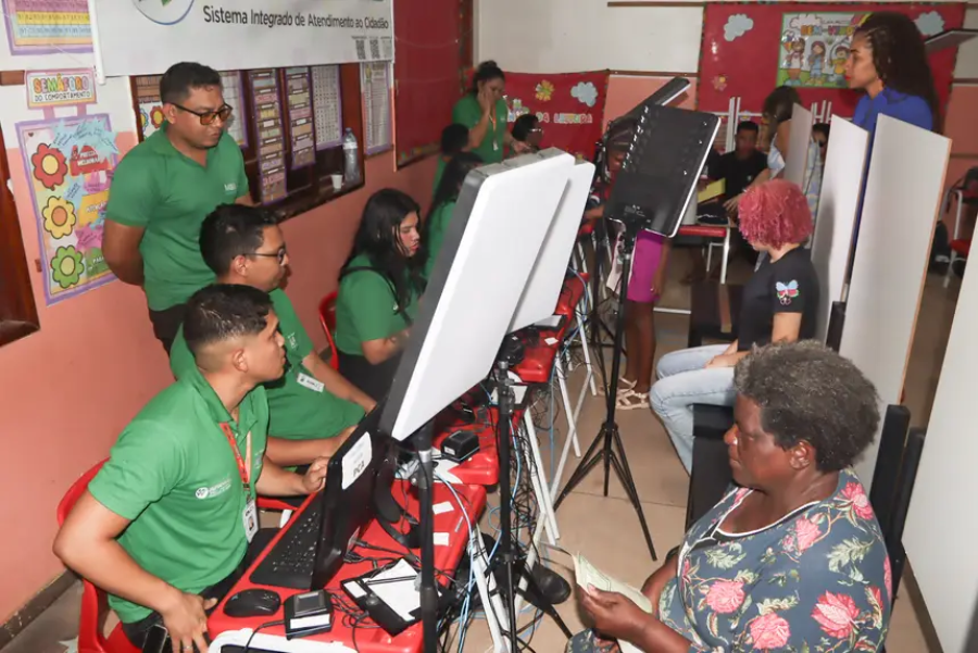 Governo do Amapá descentraliza serviços e garante cidadania em mutirões por toda Macapá