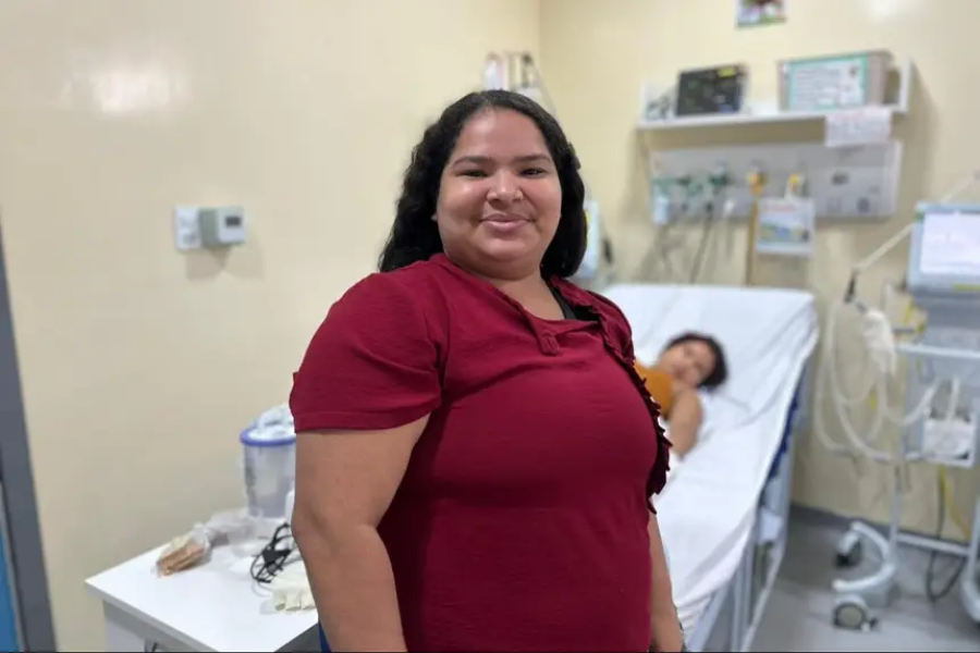 ‘Me surpreendi com o atendimento’, relata mãe após filha ser atendida na sala vermelha do Hospital de Santana