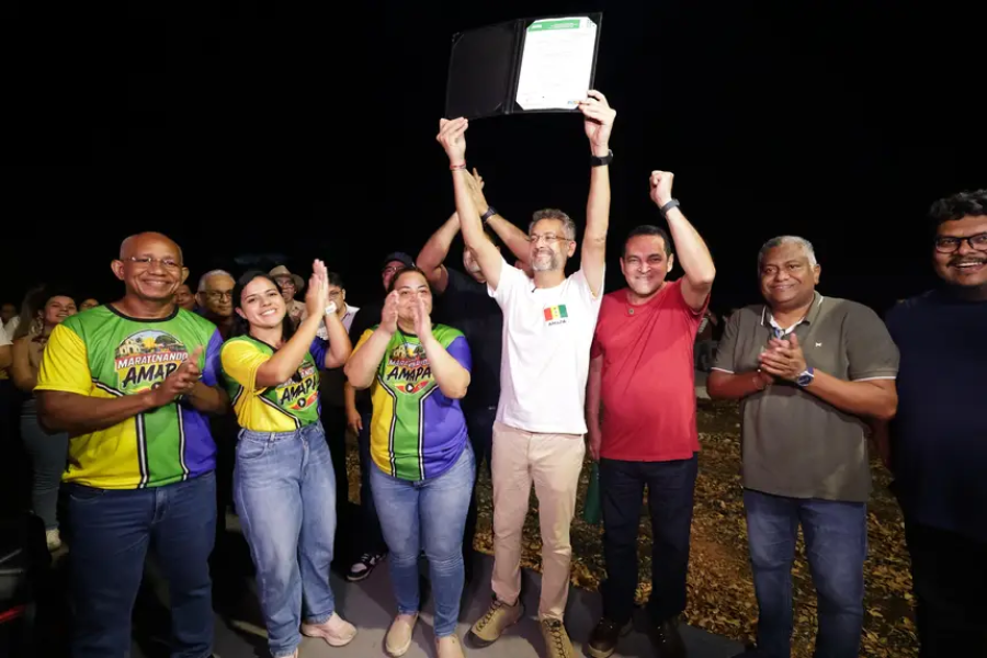 Governador Clécio entrega muro de arrimo da orla do município de Amapá e assina ordens de serviços para urbanização, pavimentação e limpeza