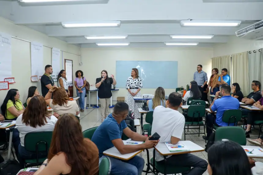 Governo do Amapá aposta em nova estratégia no ensino médio com projetos integradores