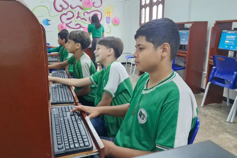 Governo do Amapá entrega Escola Estadual Joaquim Caetano em benefício de mais de mil estudantes do Oiapoque