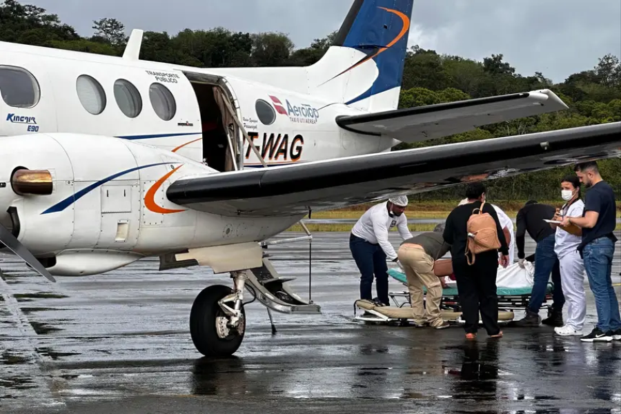 Governo do Amapá realiza transferência aeromédica de três pacientes de Oiapoque para Macapá 