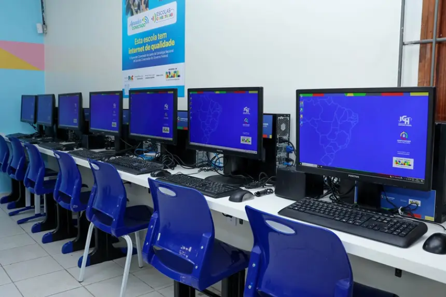 Escola do Amapá recebe investimentos em conectividade do Governo Federal
