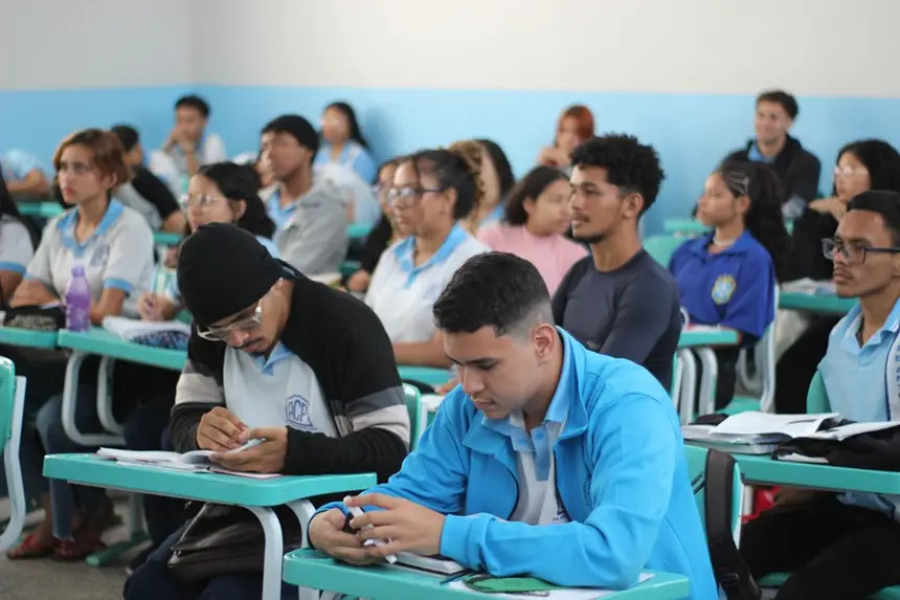Governo do Amapá alerta estudantes sobre o fim do prazo de inscrições para o Enem 2026