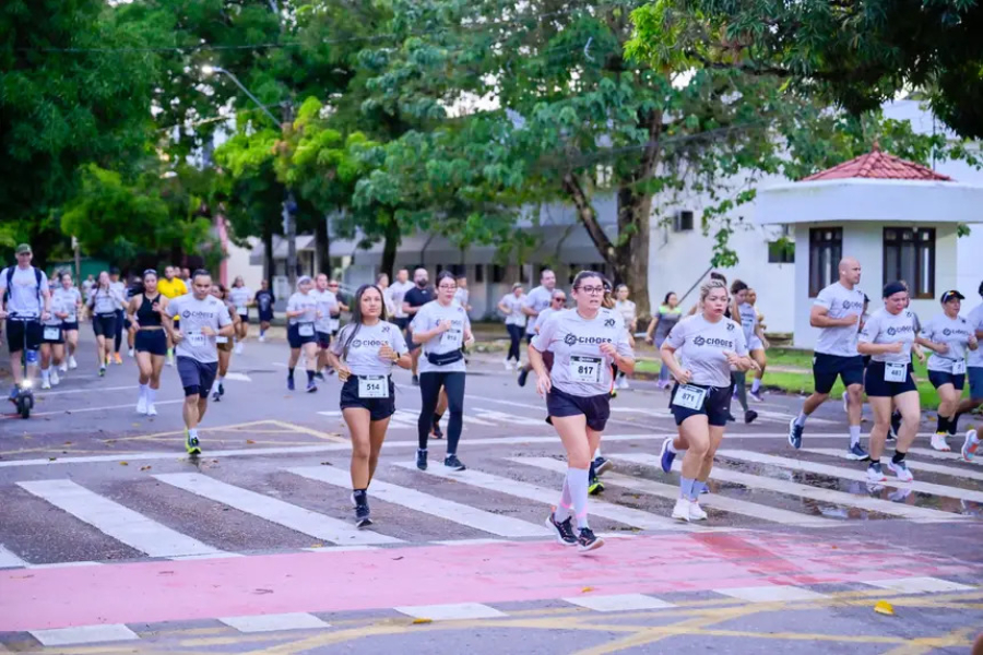 Corrida de rua do CIODES reúne dezenas de atletas e comemora mais de 2,2 milhões de atendimentos em duas décadas