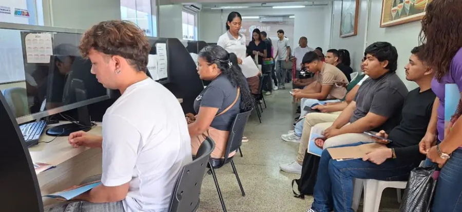 Governo do Estado realiza na capital, Macapá, um mutirão com mais de 100 vagas de empregos