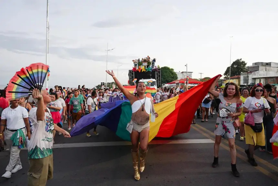Governo do Amapá promove especial de rádio sobre a história e os desafios da comunidade LGBTQIAPN+
