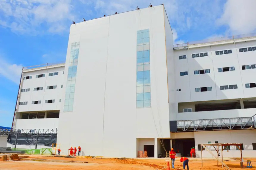 Avanços no novo Hospital de Emergência: gestores da infraestrutura vistoriam andamento da maior obra da saúde pública do Amapá