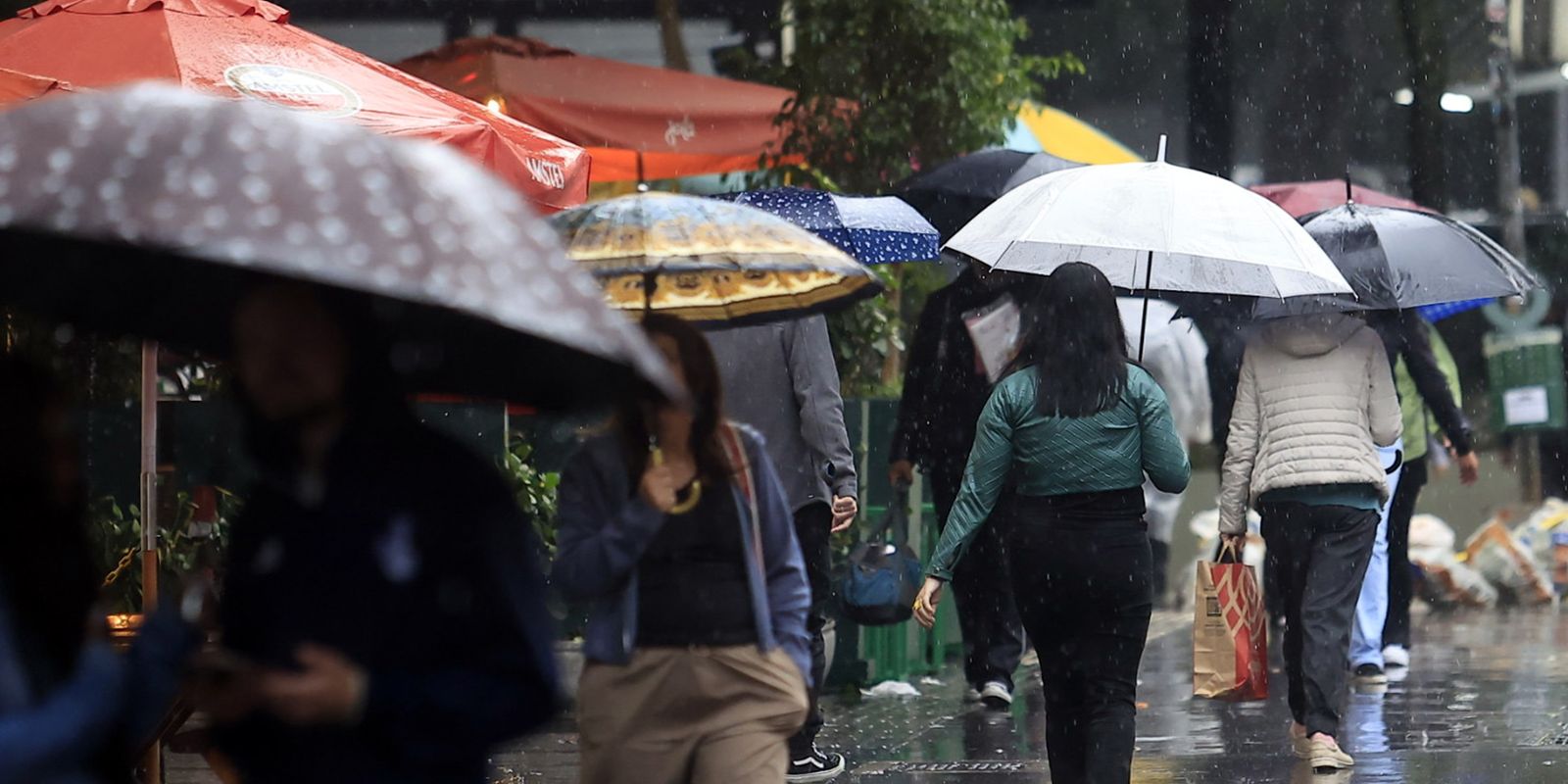 Feriadão vai ser marcado por tempestades e calor intenso