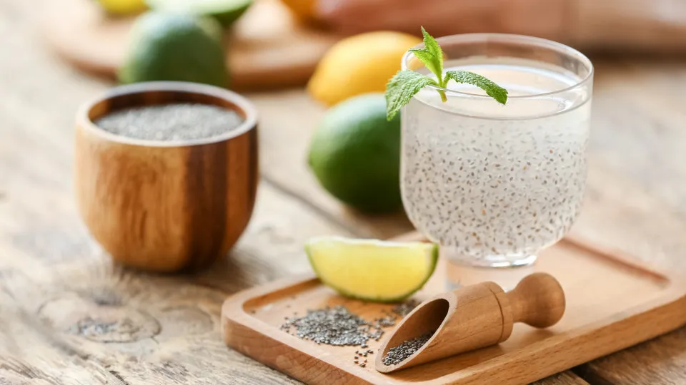 Água com sementes de chia: Conheça os benefícios para a saúde