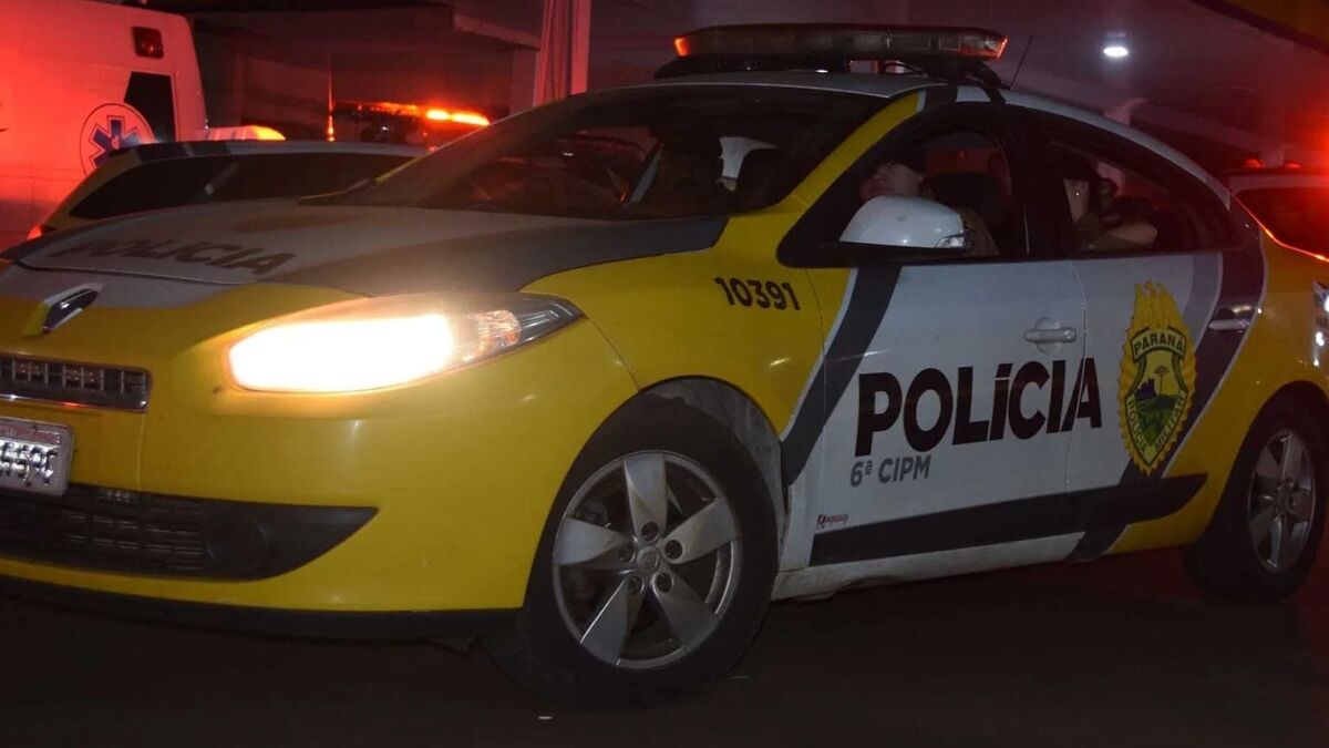 Briga com cerca de 20 pessoas é contida pela PM no centro de Ivaiporã
