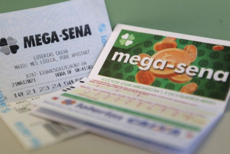 Mega-Sena acumula e próximo vencedor pode receber R$ 9 milhões; veja dezenas sorteadas