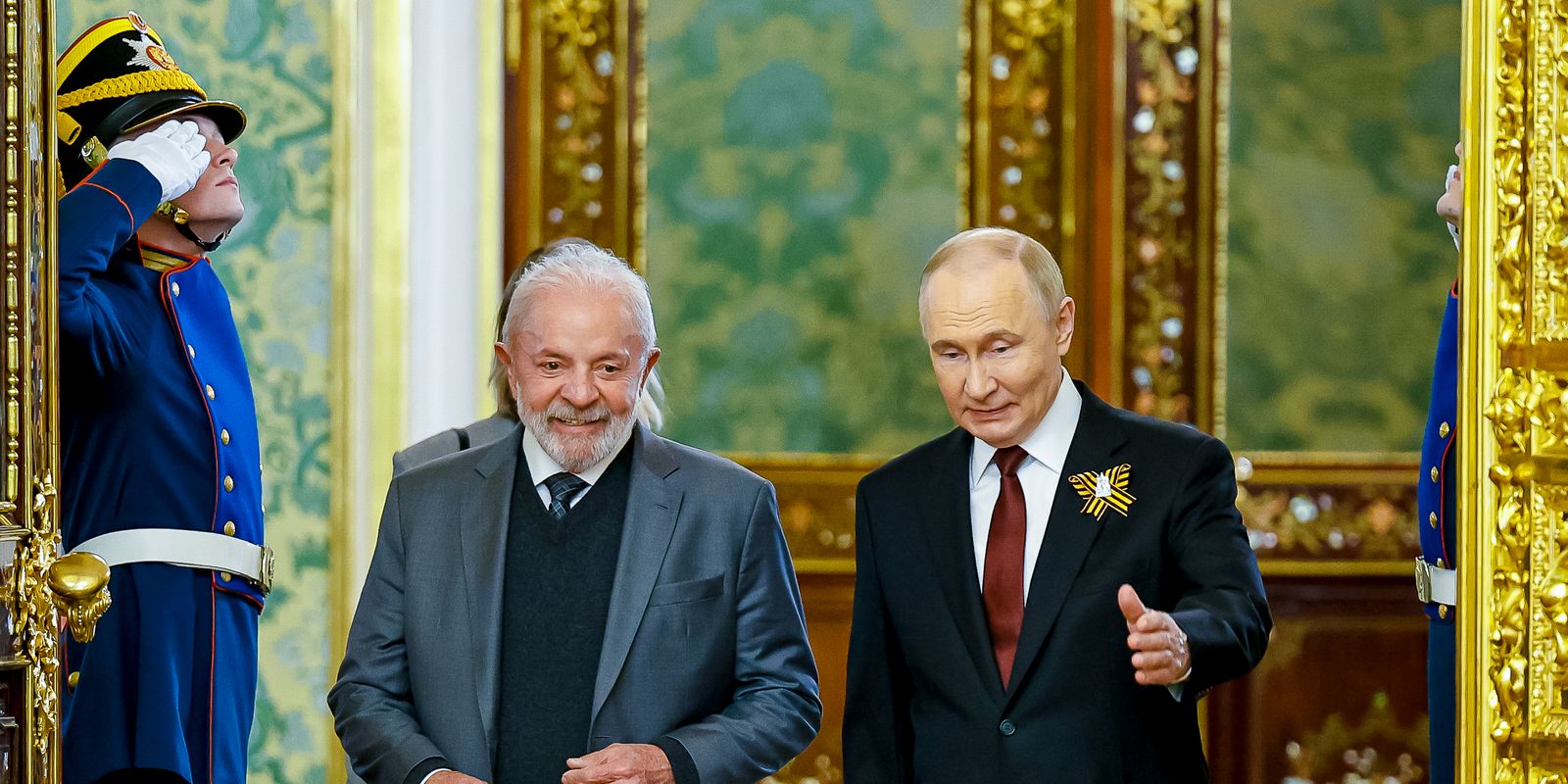 Lula recebe ligação de Putin e conversa sobre guerra na Ucrânia